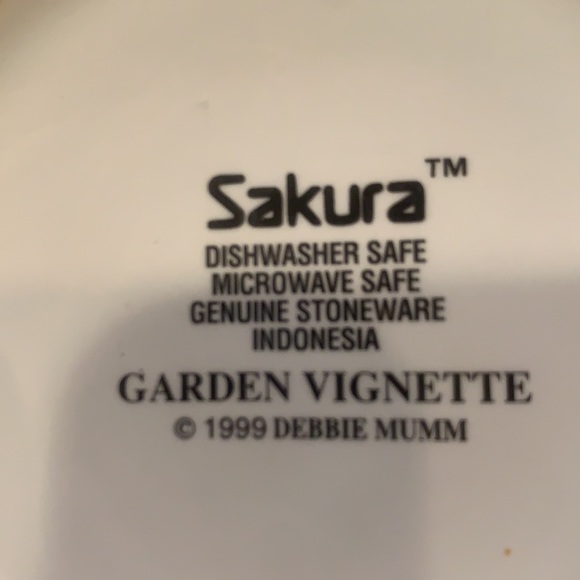 Garden Vignette Debbie Mumm Sakura Mugs  🐝 🦋 🌻 - Picture 6 of 8